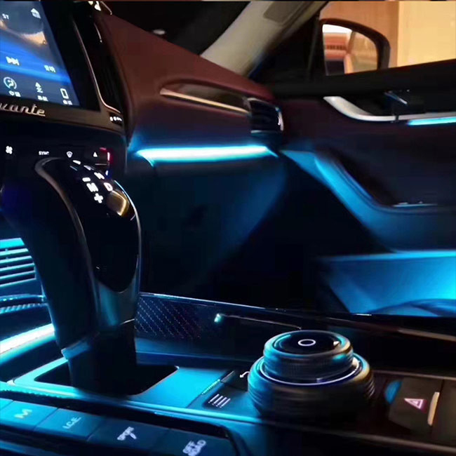 Wyświetlacz deski rozdzielczej samochodu DC12V Samochodowa multimedialna jednostka główna dla Maserati Neon LED